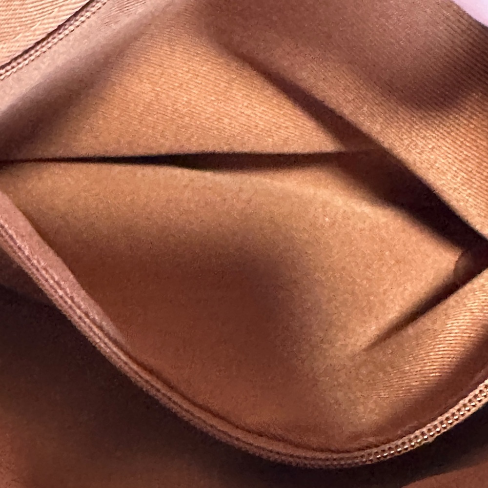 Universal Thread Bundle- Crossbody, Coin Case And… - image 6